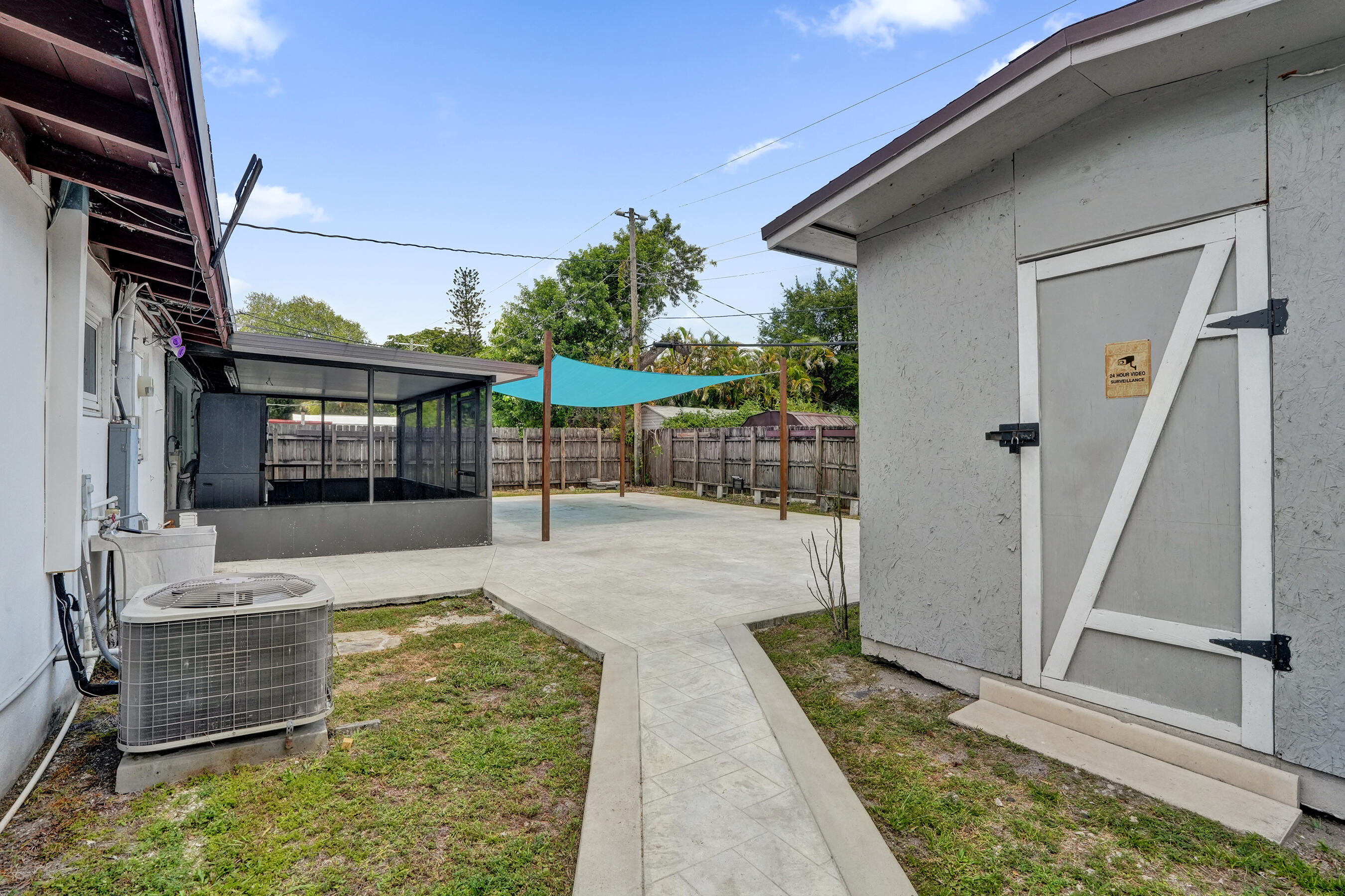 4670 SW 25th Avenue
