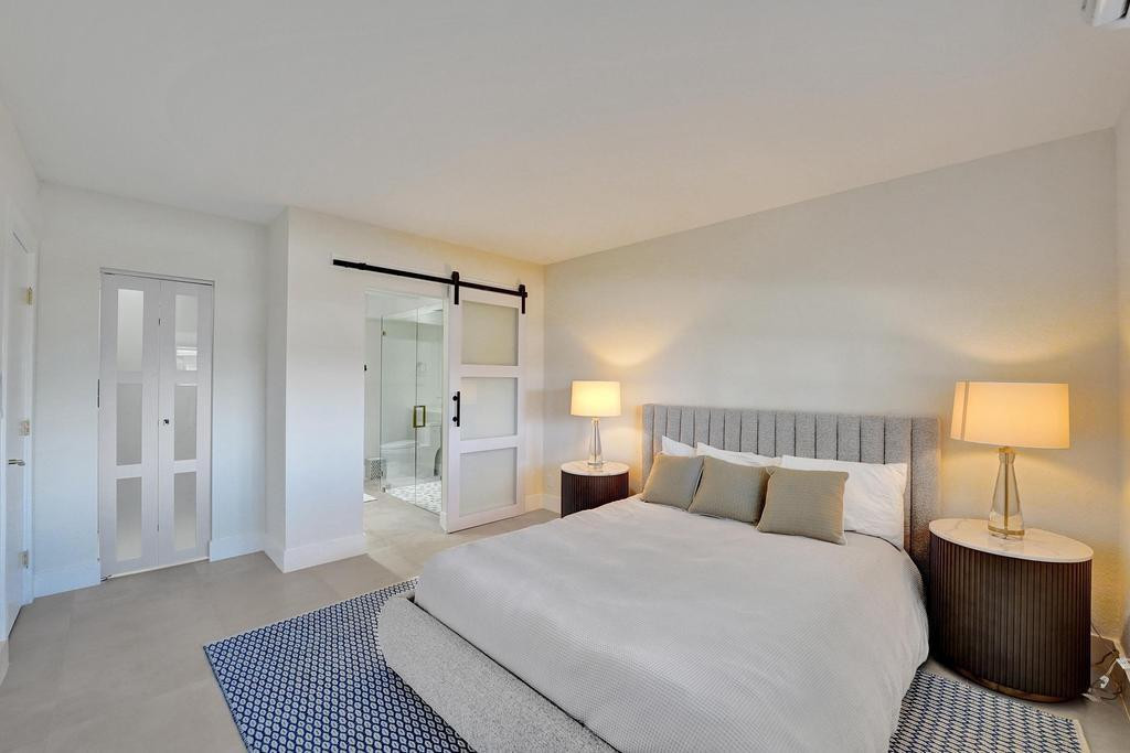 2866 NE 30th Street 9