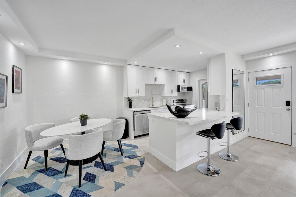 2866 NE 30th Street 9