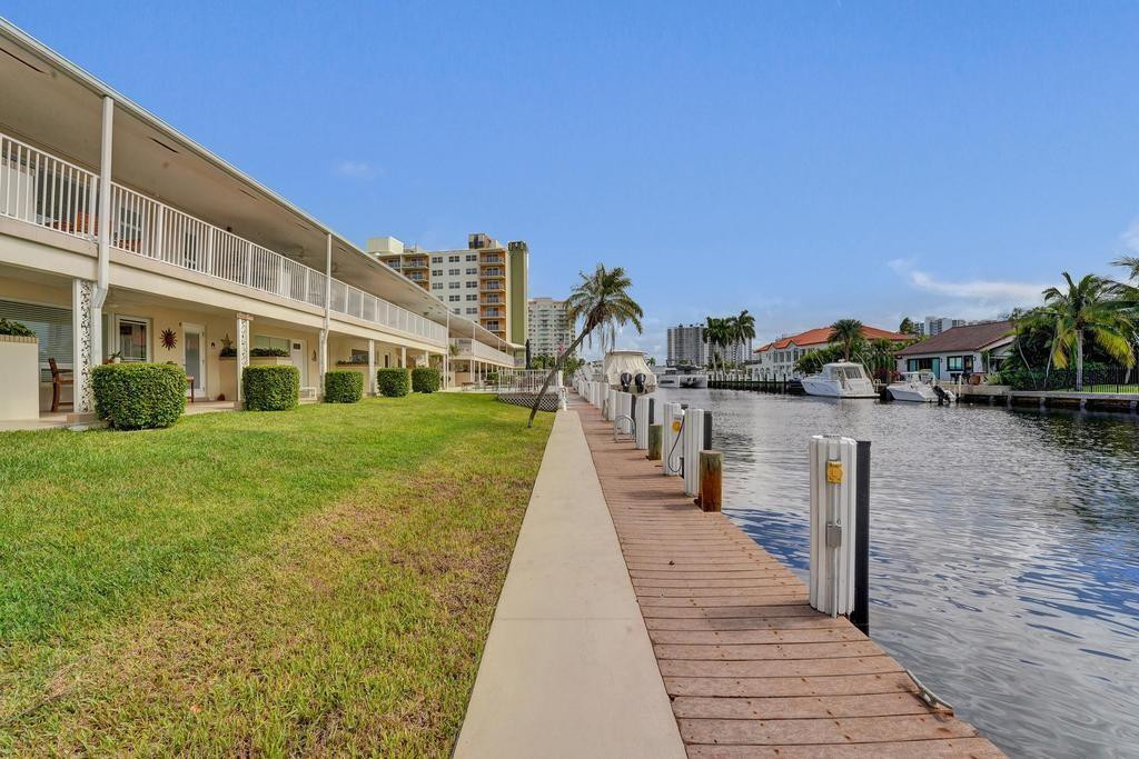 2866 NE 30th Street 9