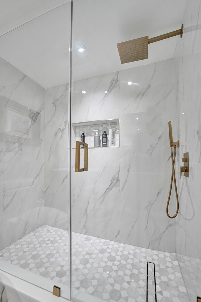 2866 NE 30th Street 9