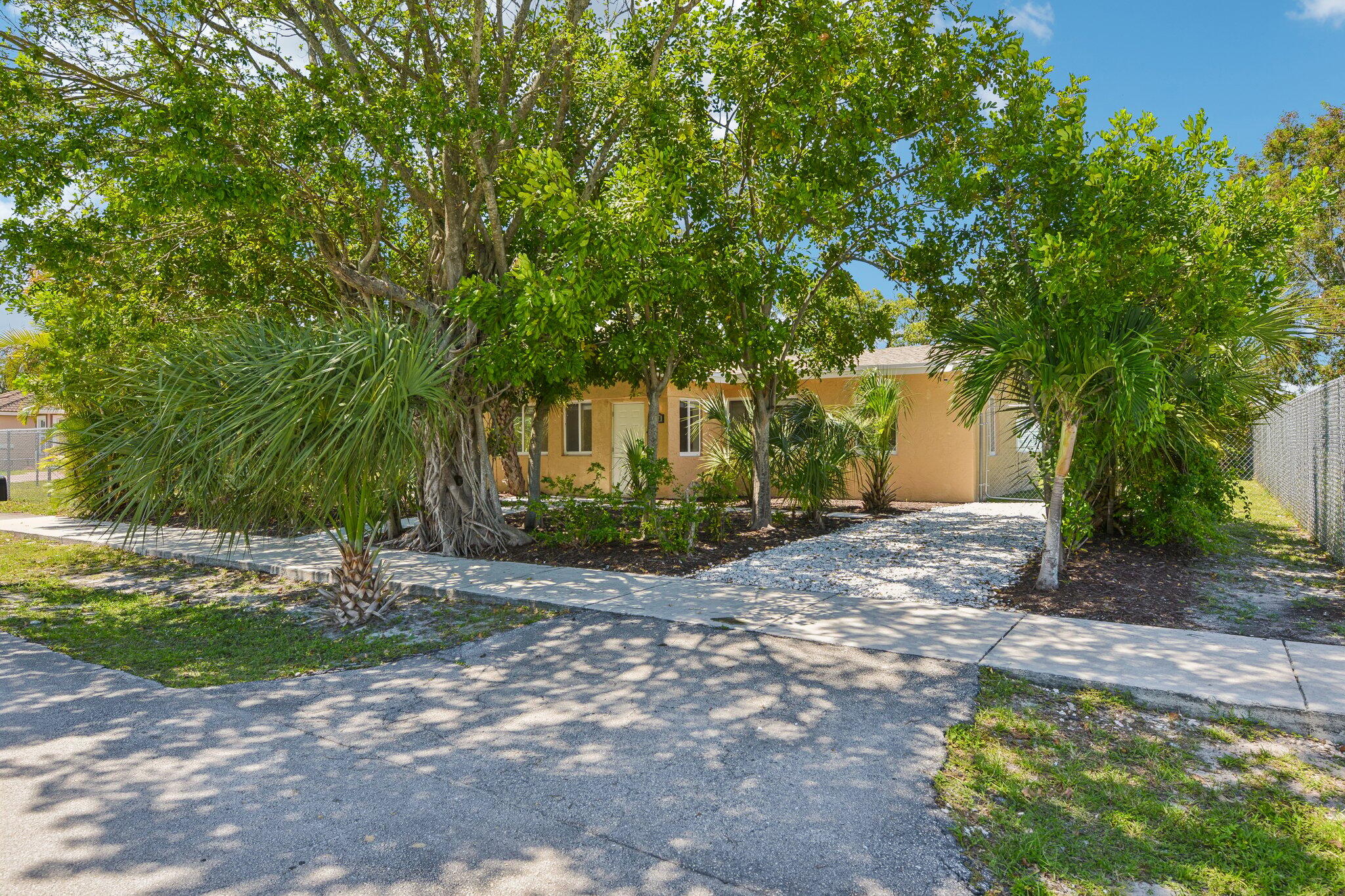 2943 NW 13th Street