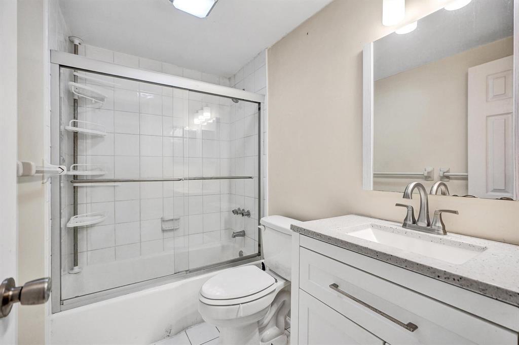 5201 NE 24th Terrace A203