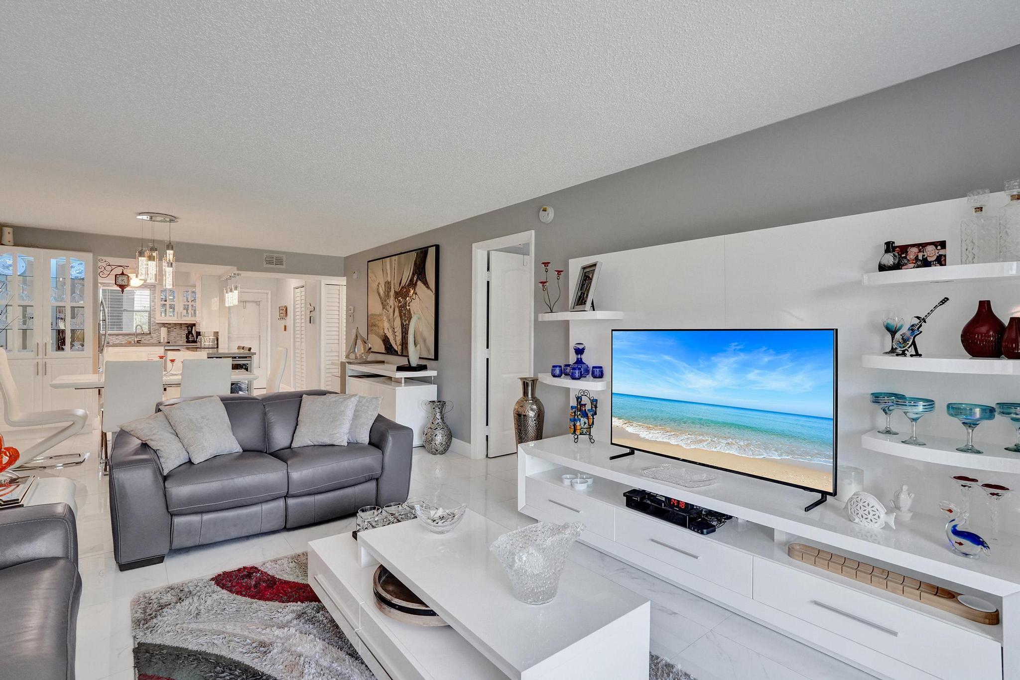 5860 NW 44th Street 314