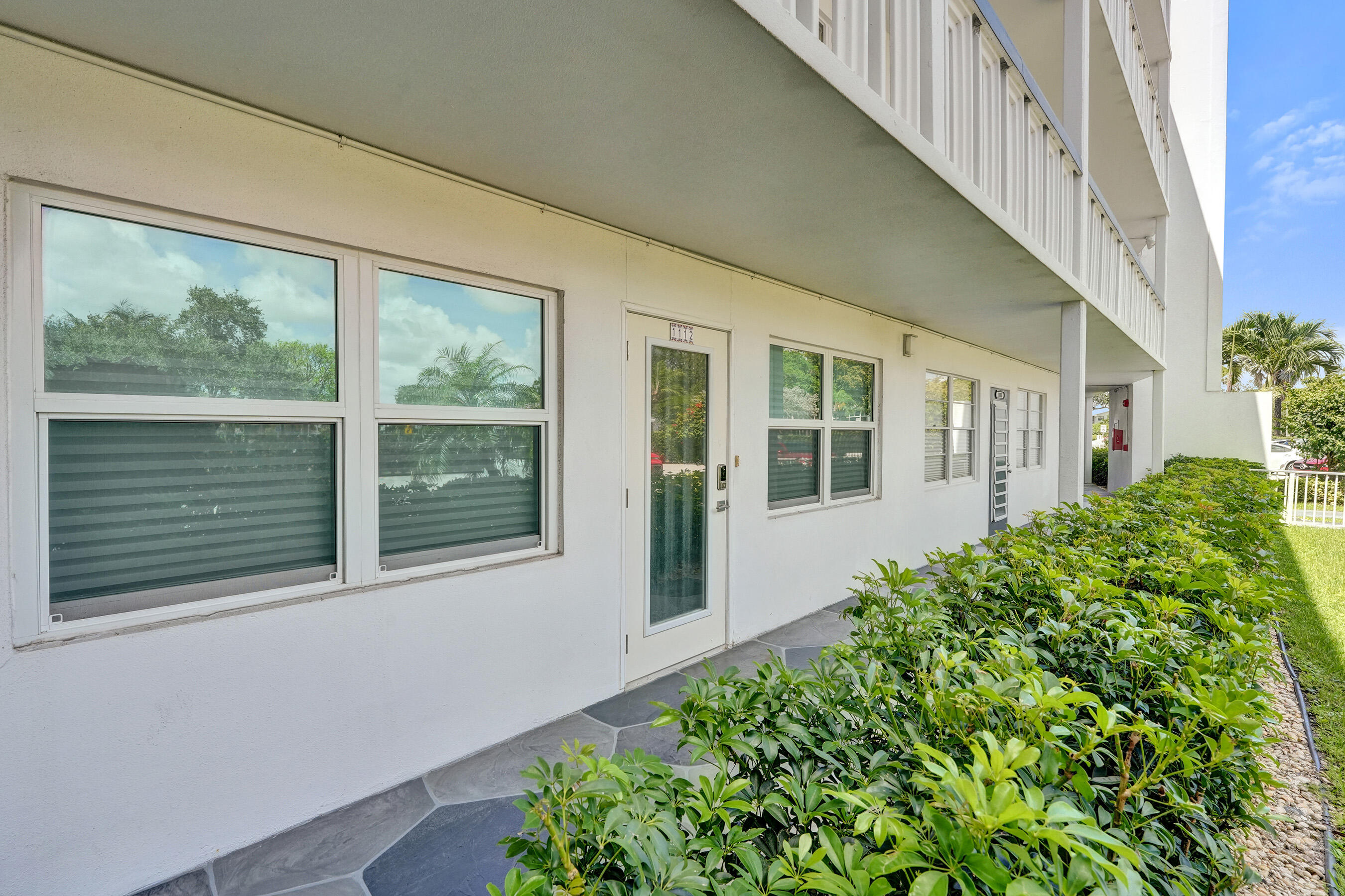 1112 Oakridge 1112