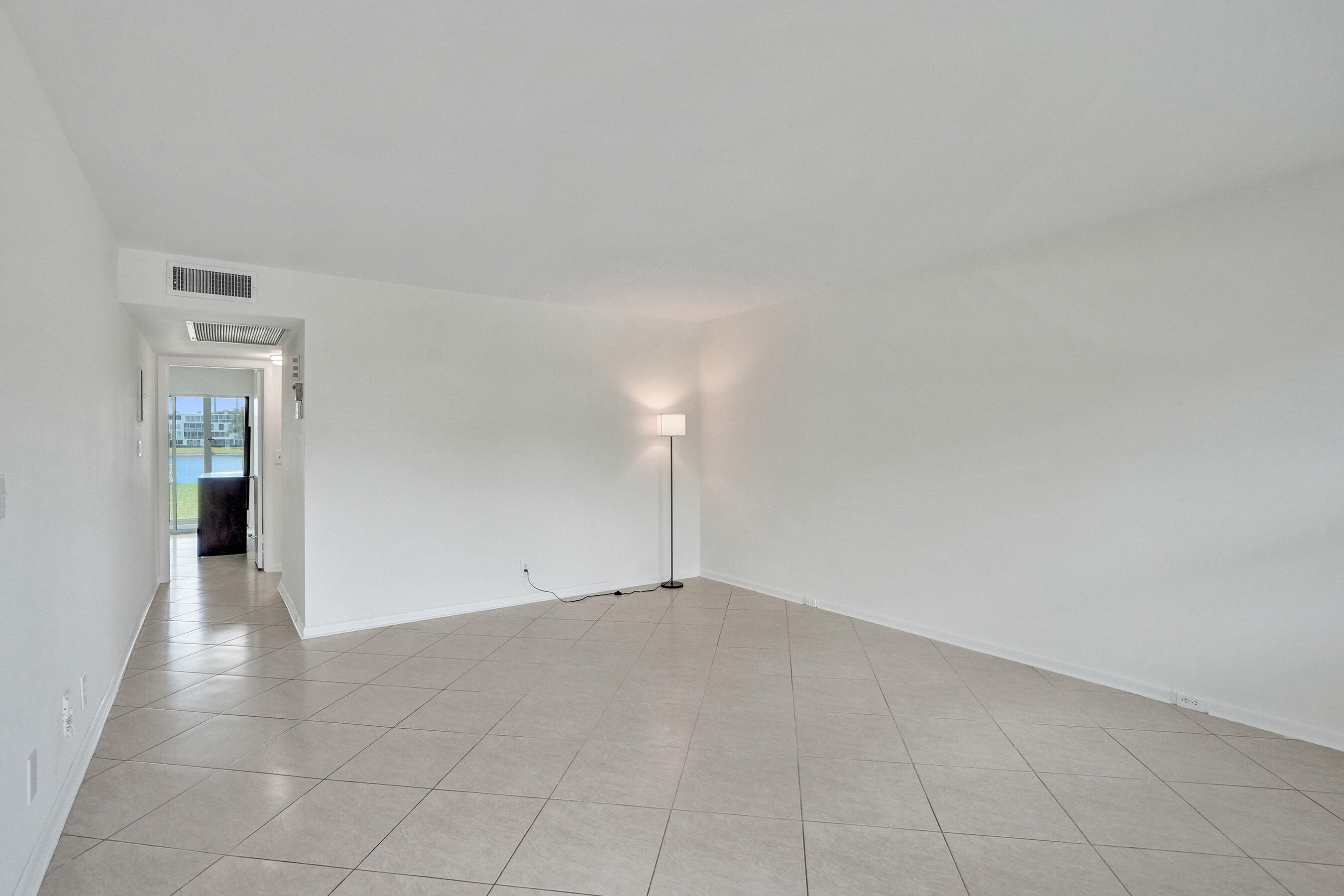1112 Oakridge 1112