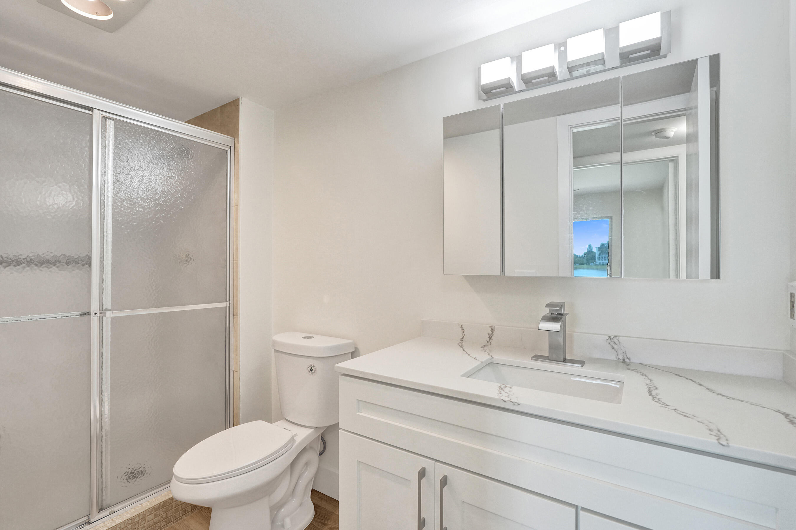 1112 Oakridge 1112