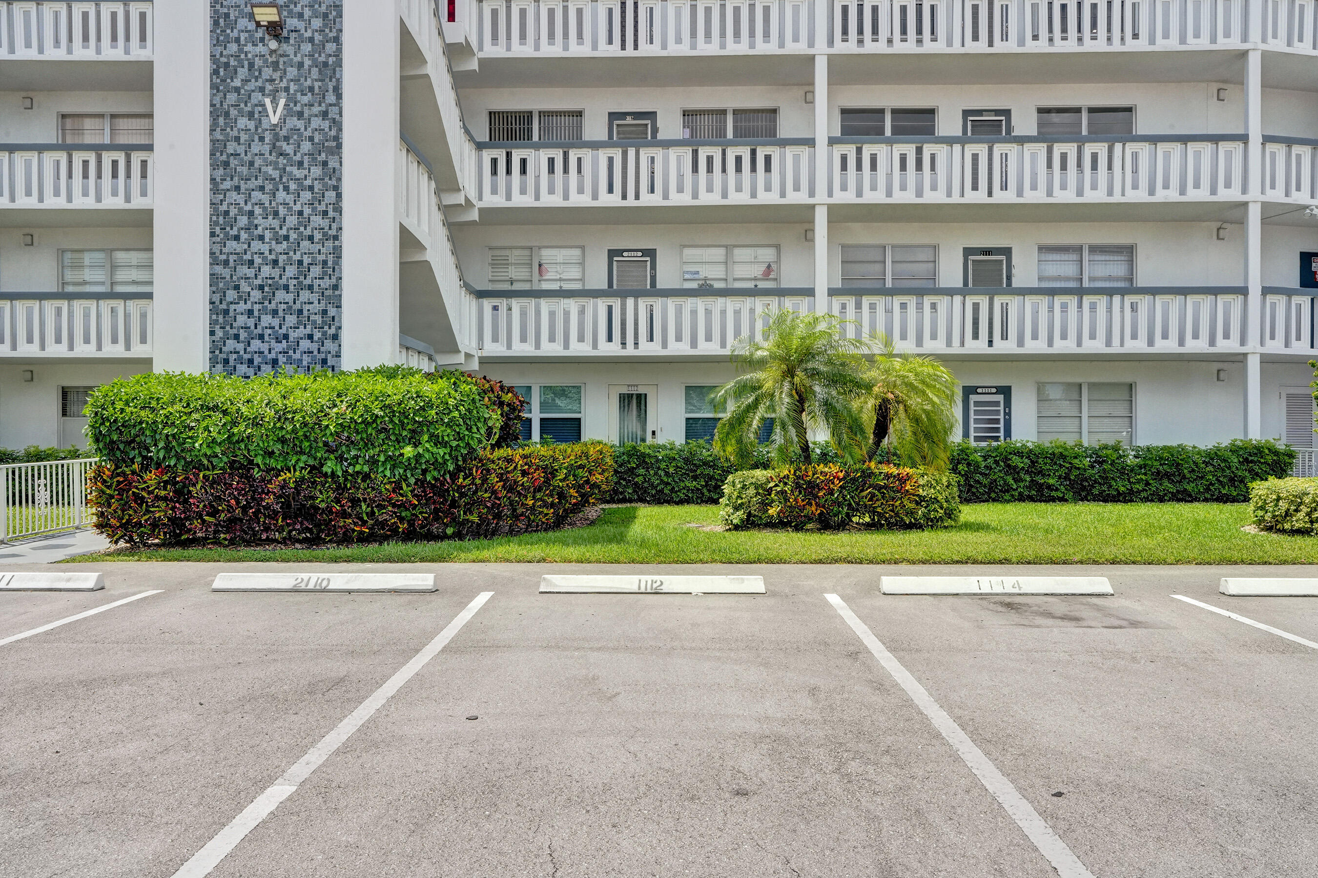 1112 Oakridge 1112
