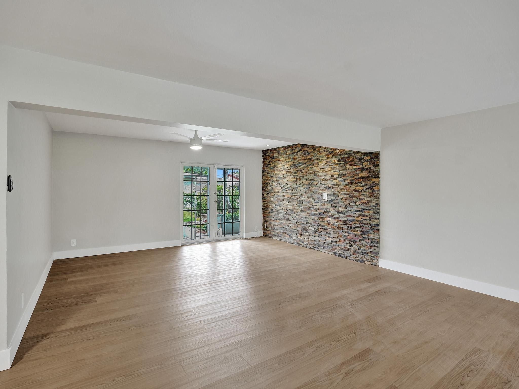 4440 NE 17th Terrace