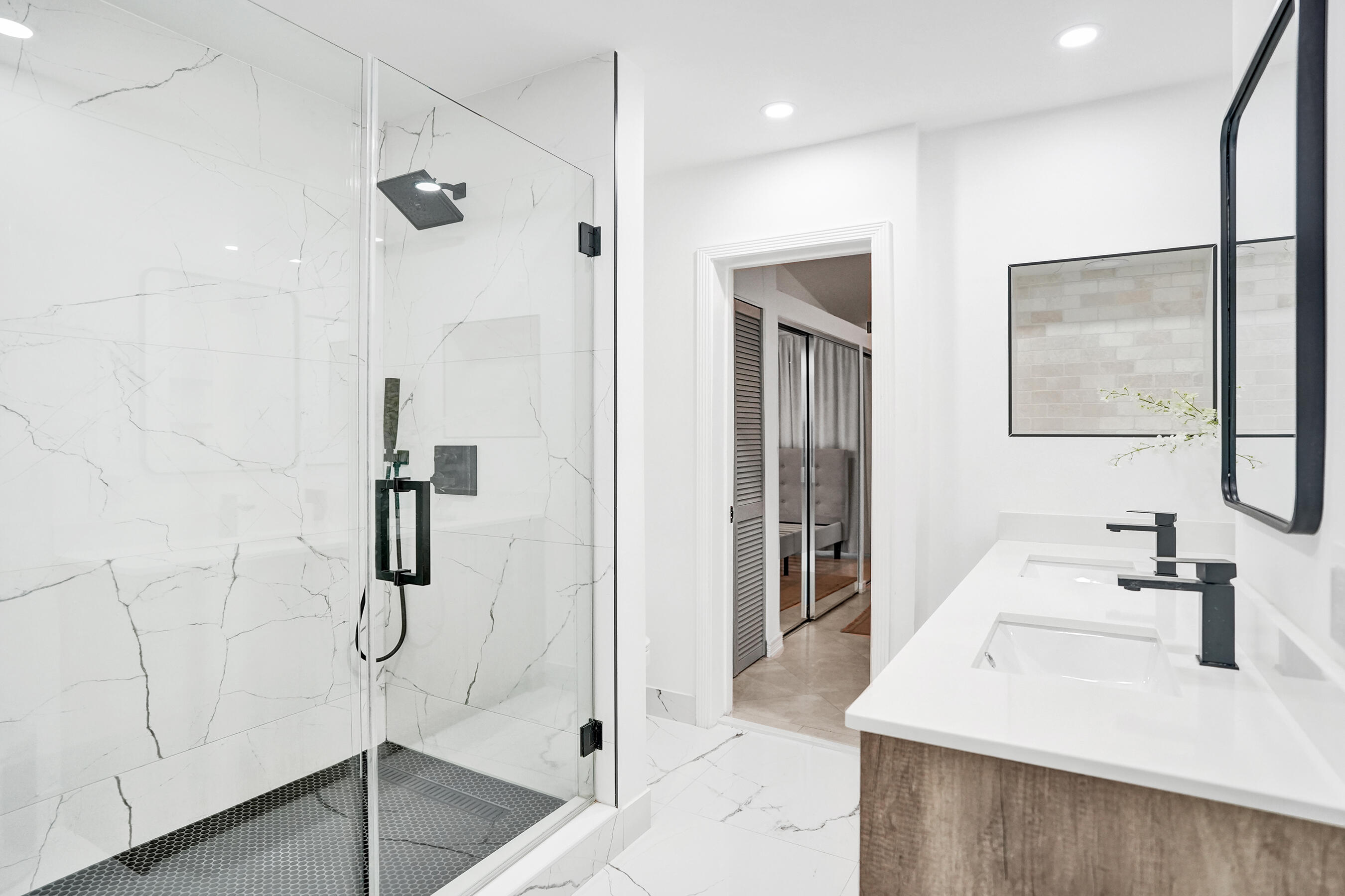 147 SW 3rd Street