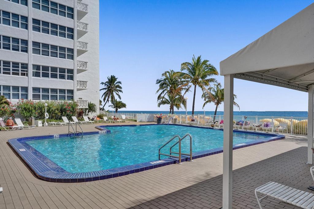 4010 Galt Ocean Drive 310