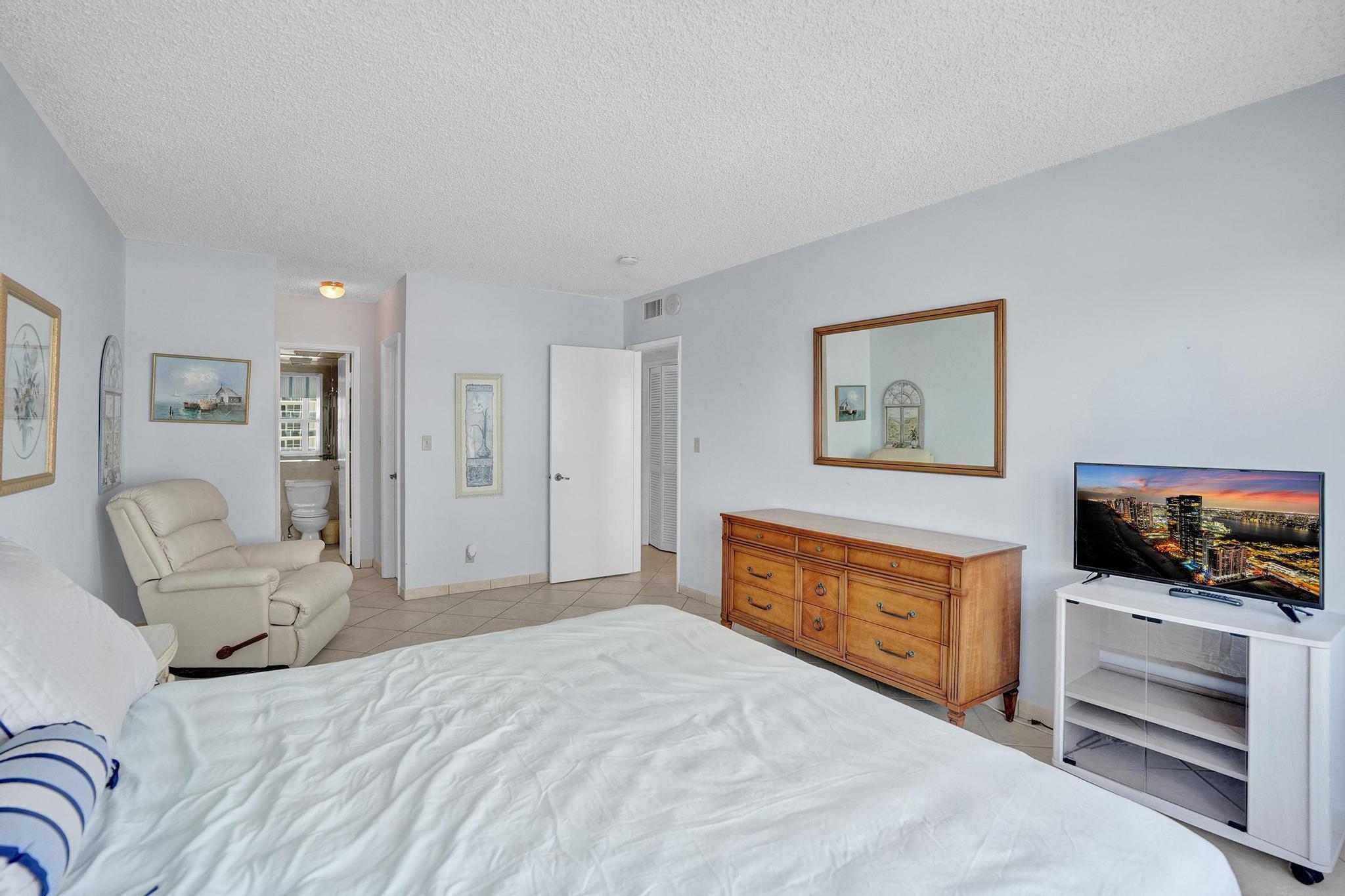 4010 Galt Ocean Drive 310