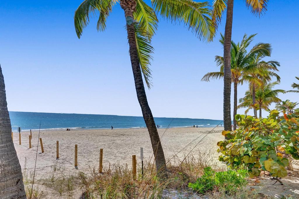 4010 Galt Ocean Drive 310