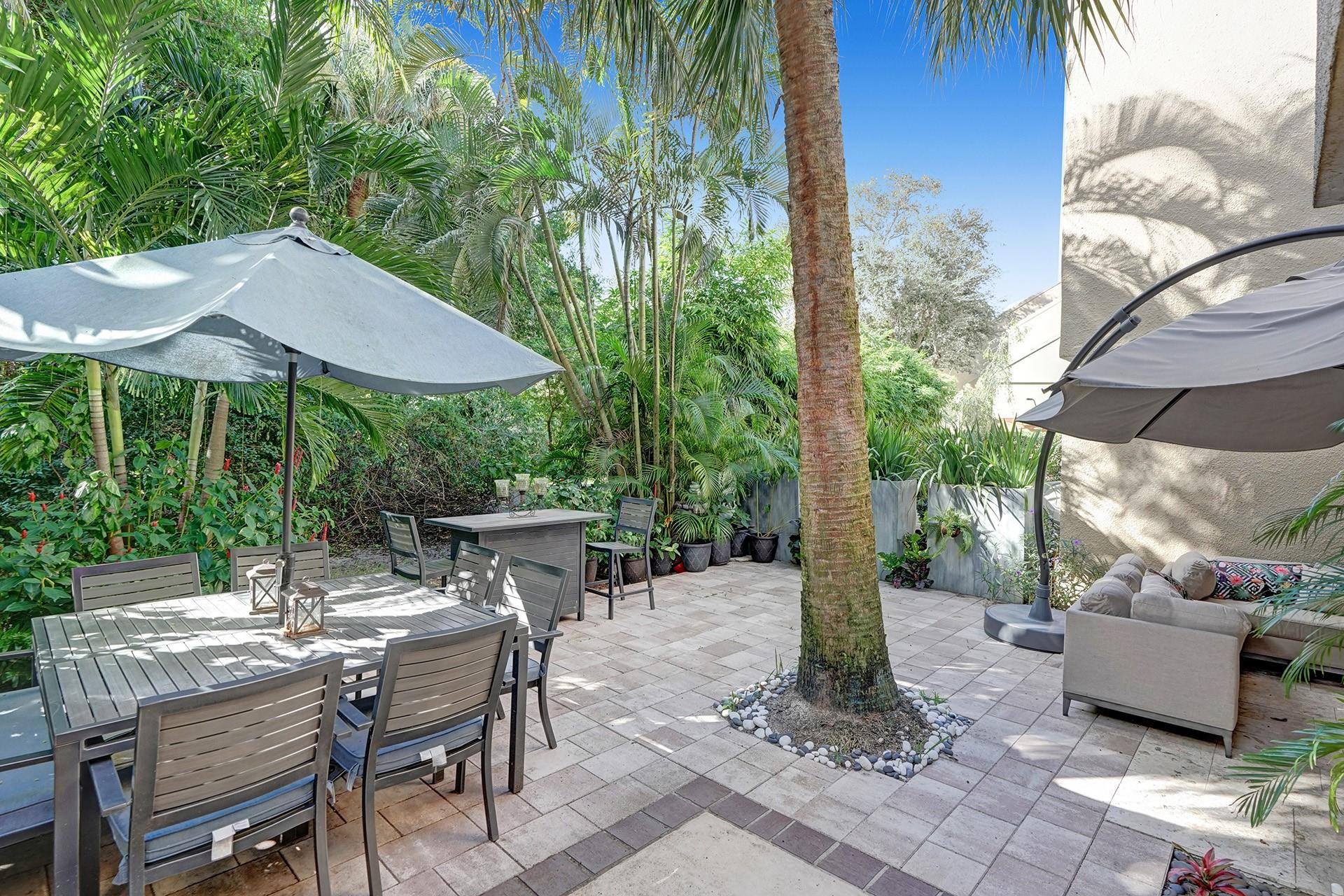 702 Saint Albans Drive 702