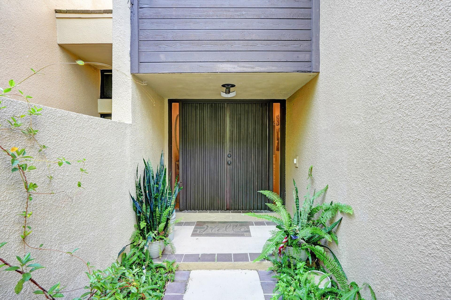 702 Saint Albans Drive 702
