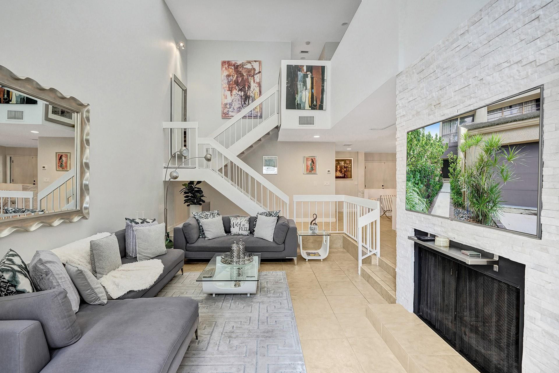 702 Saint Albans Drive 702