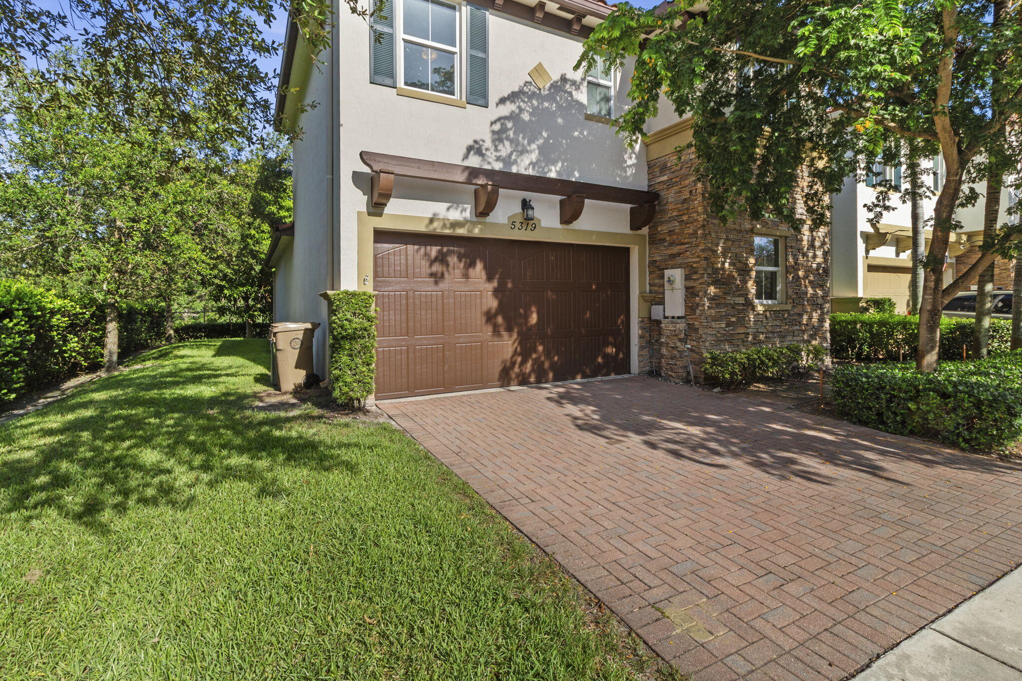 5319 Falcon Trail