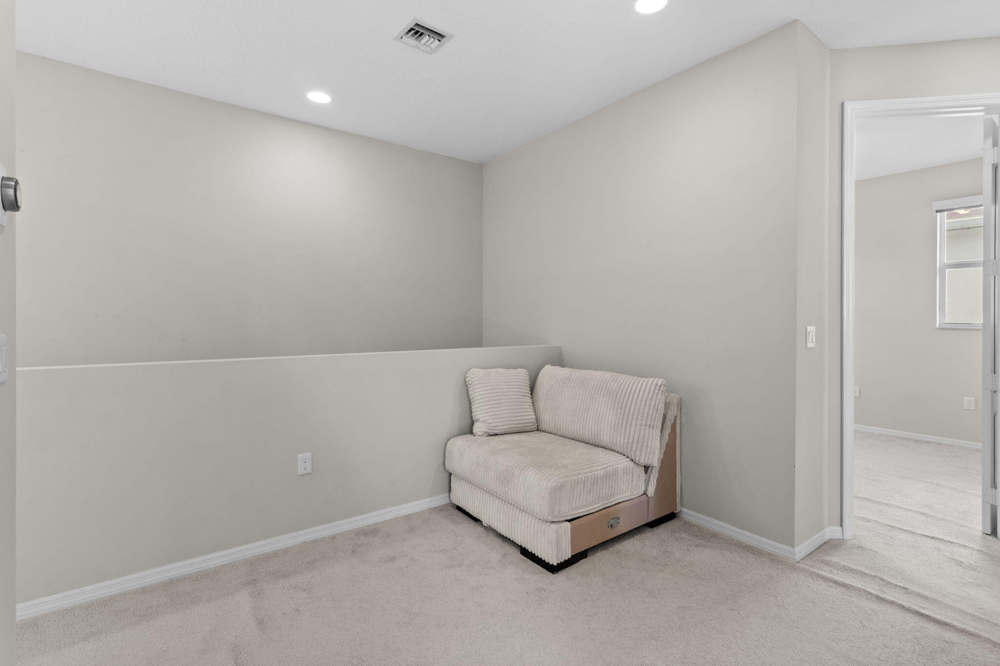 5319 Falcon Trail