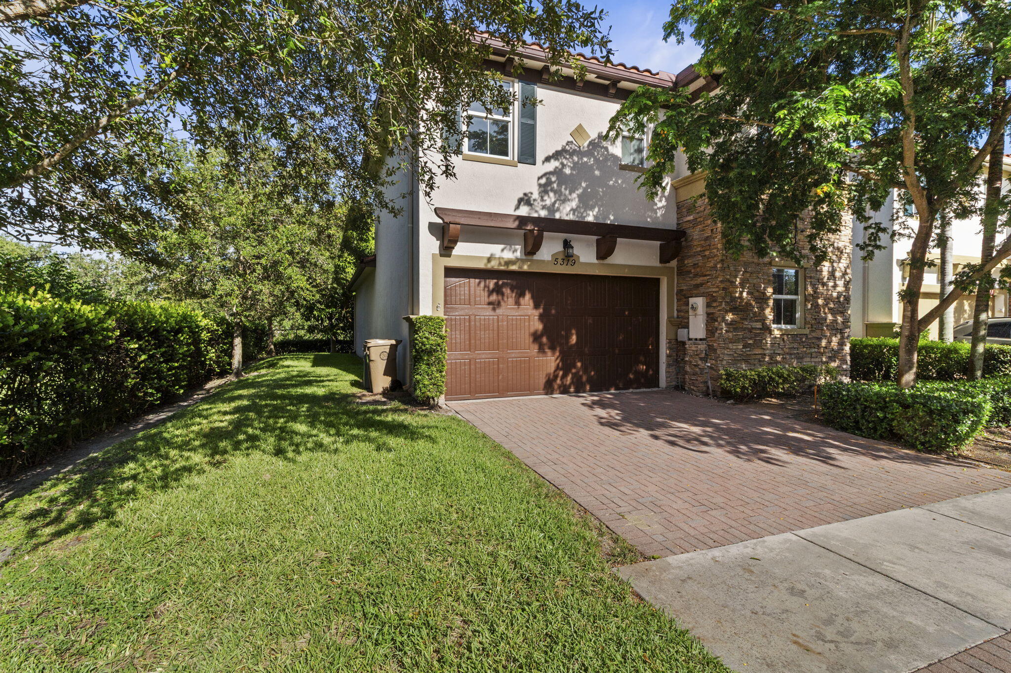 5319 Falcon Trail