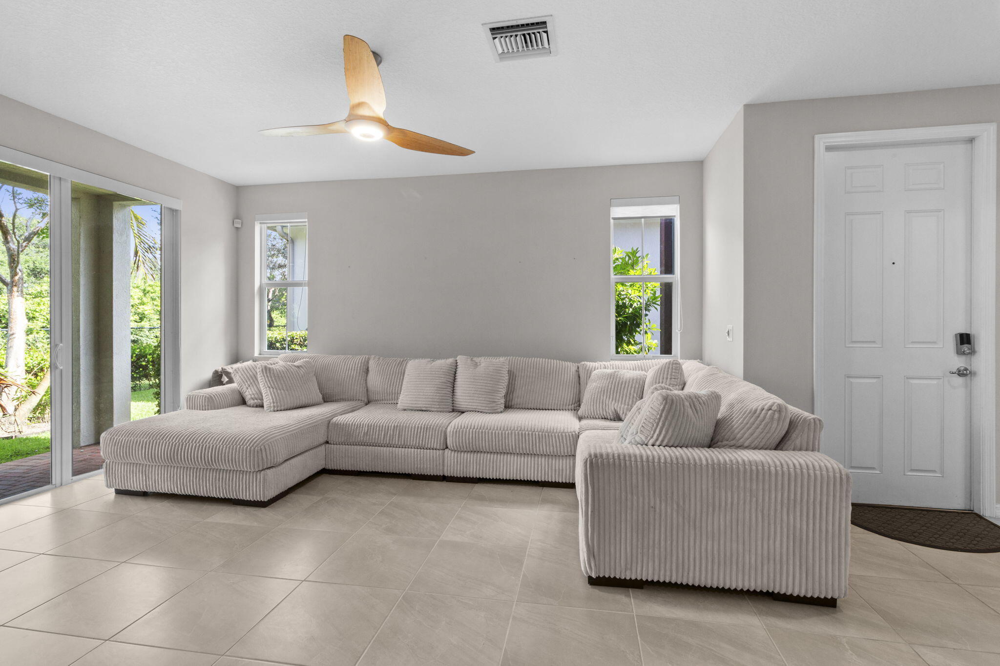 5319 Falcon Trail