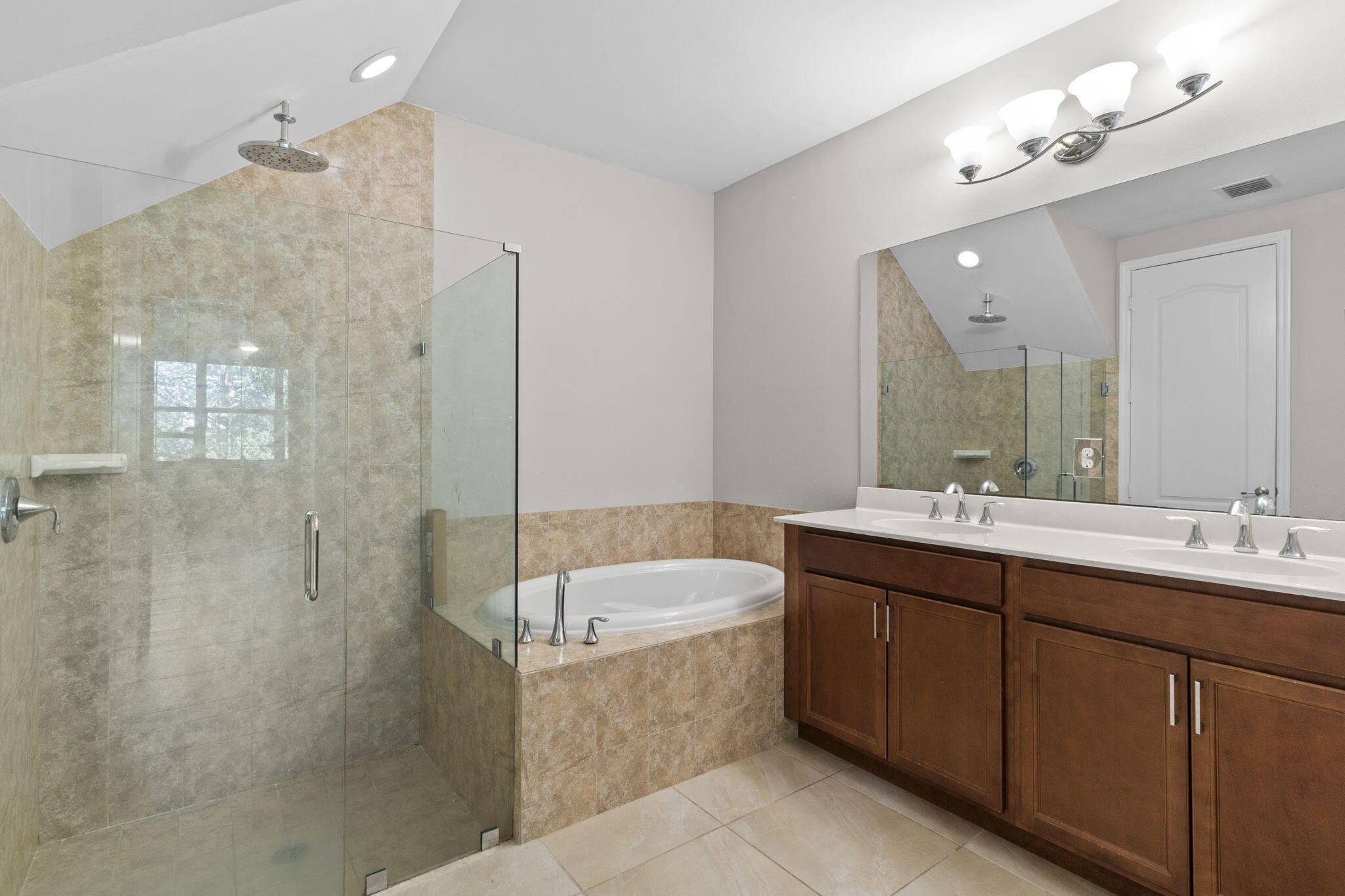 5319 Falcon Trail