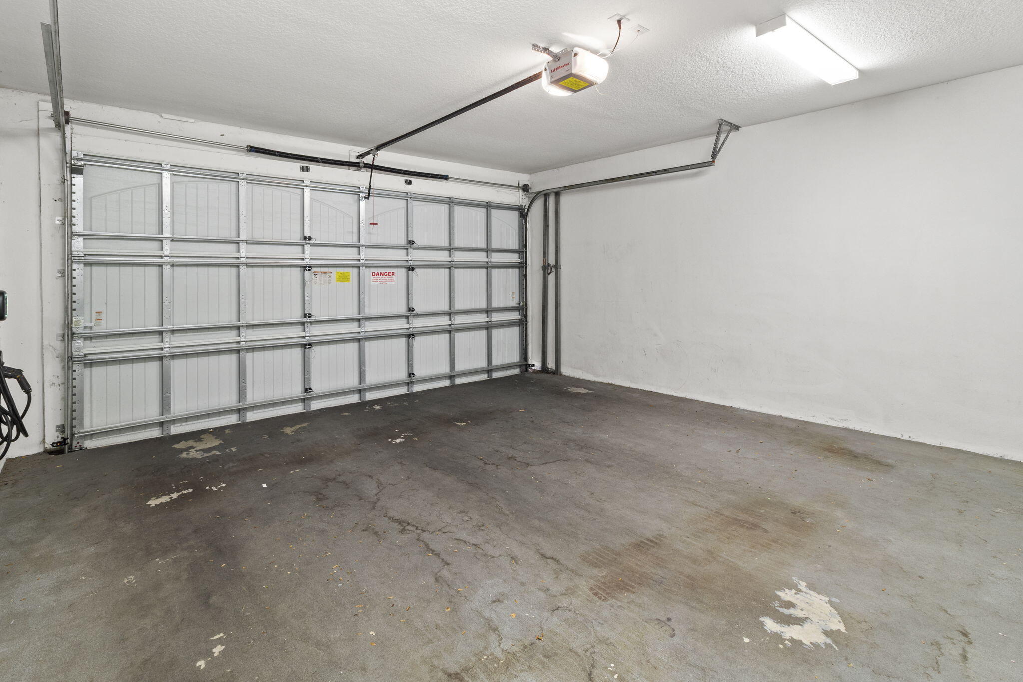 5319 Falcon Trail