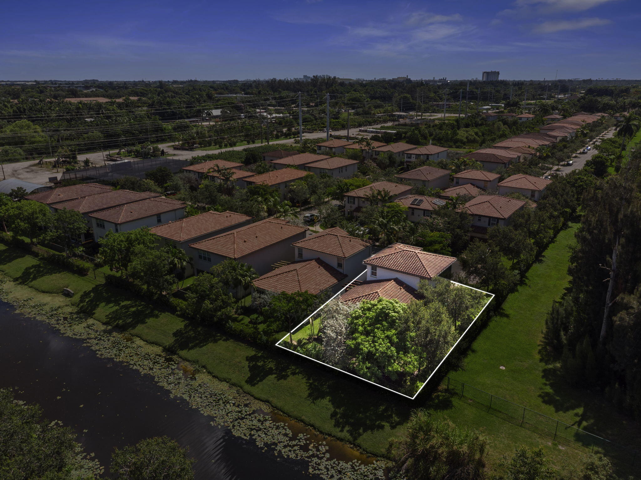 5319 Falcon Trail