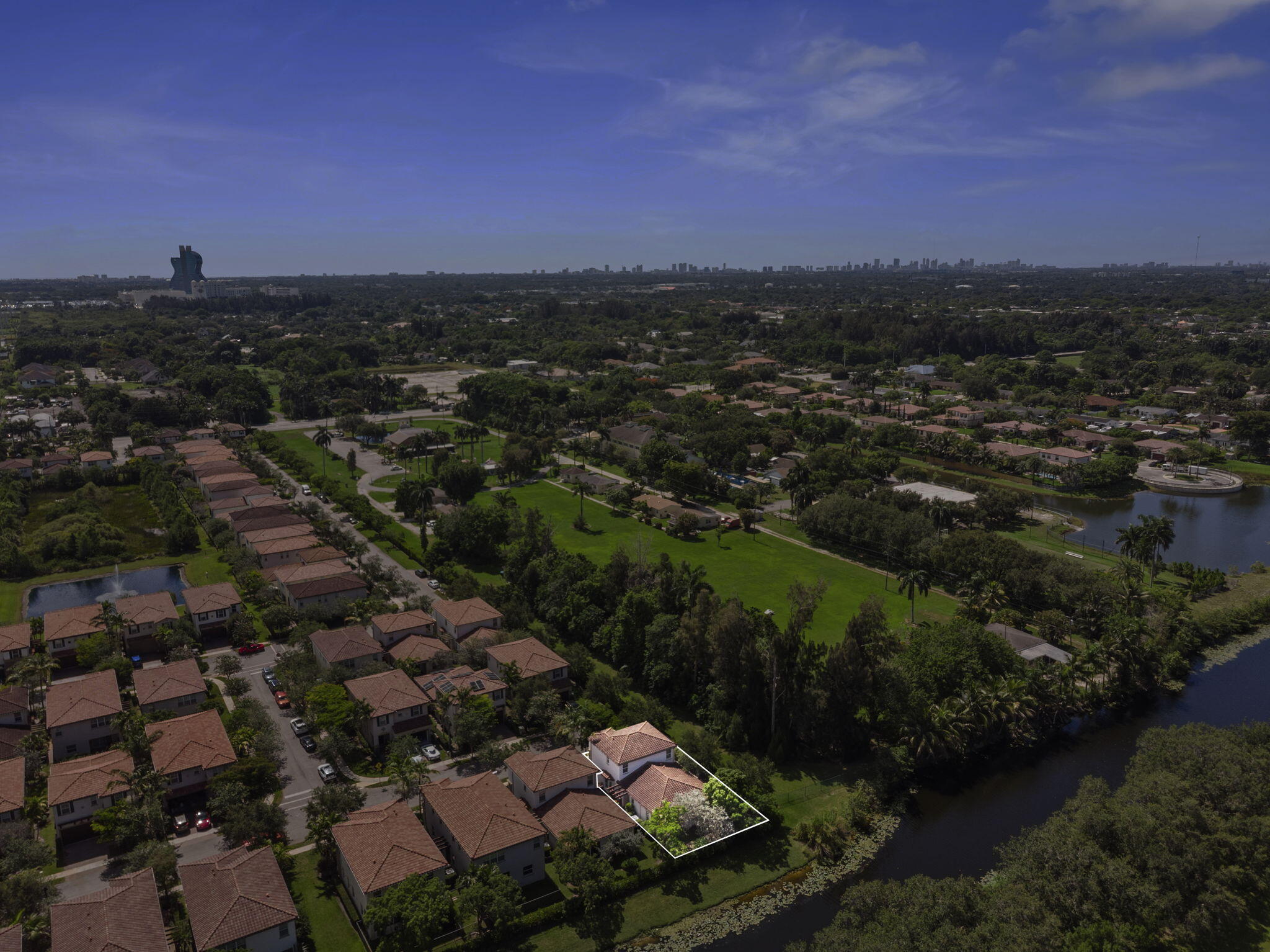 5319 Falcon Trail