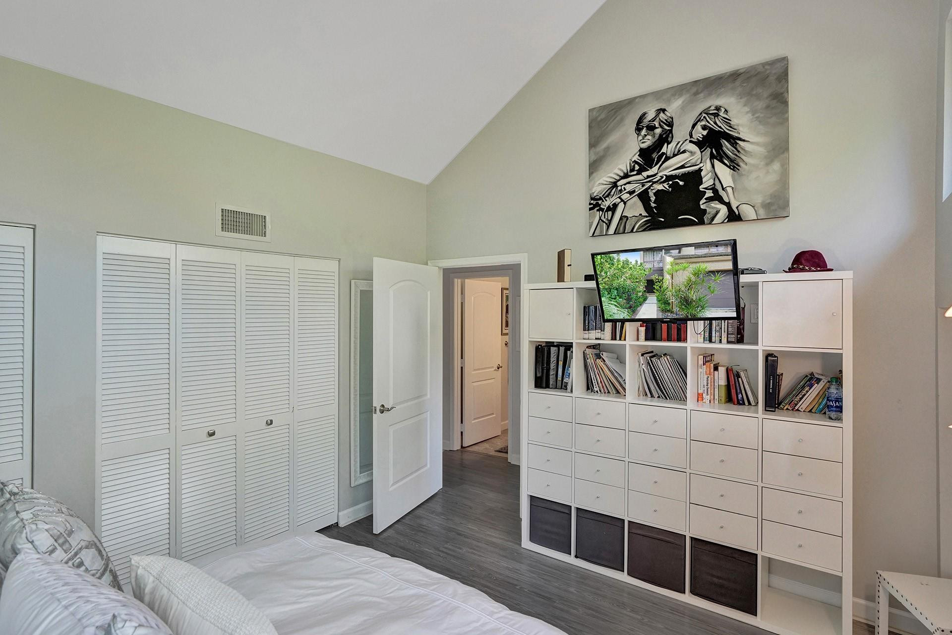 702 Saint Albans Drive 702