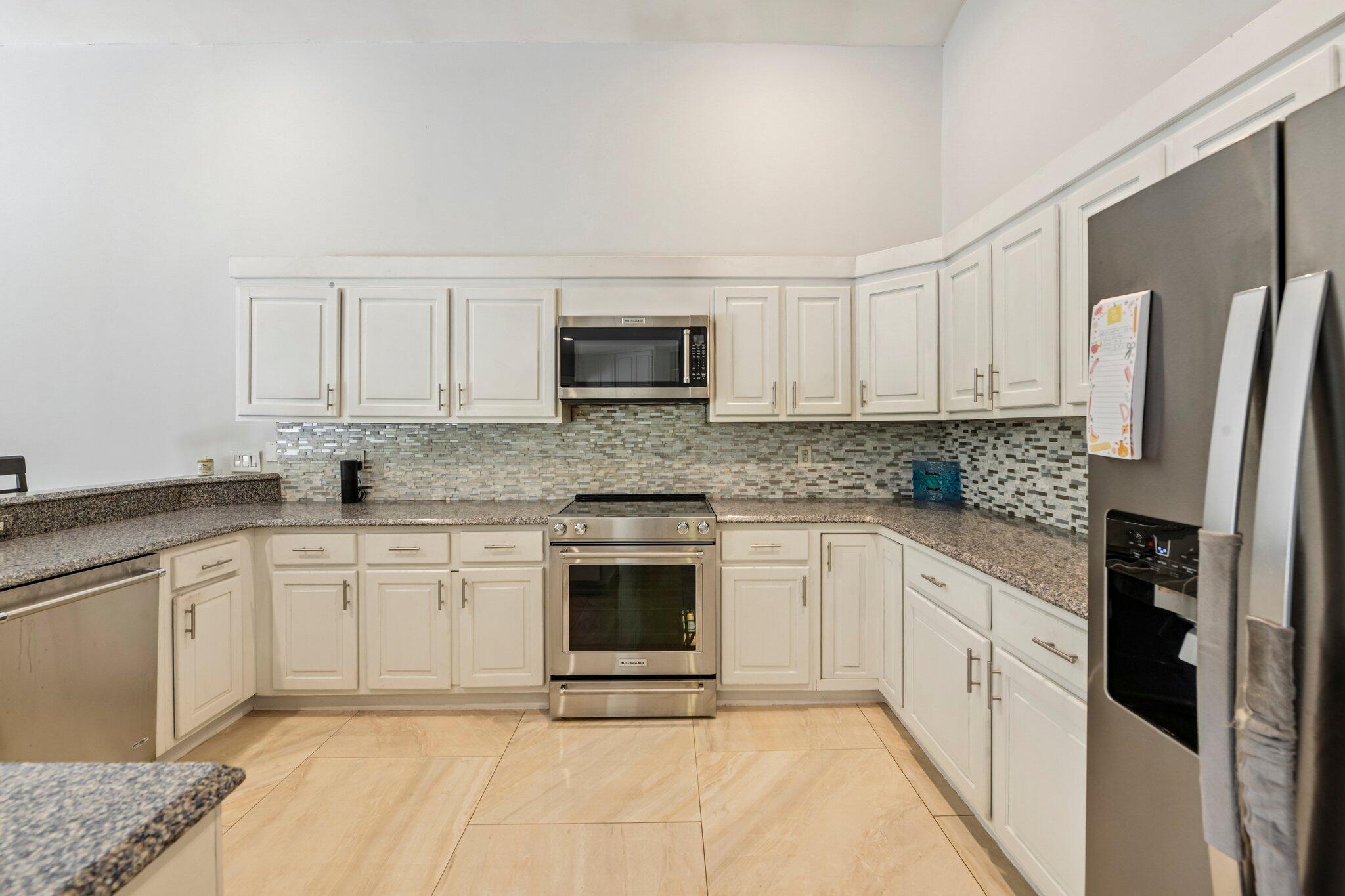 3090 EQUESTRIAN Drive