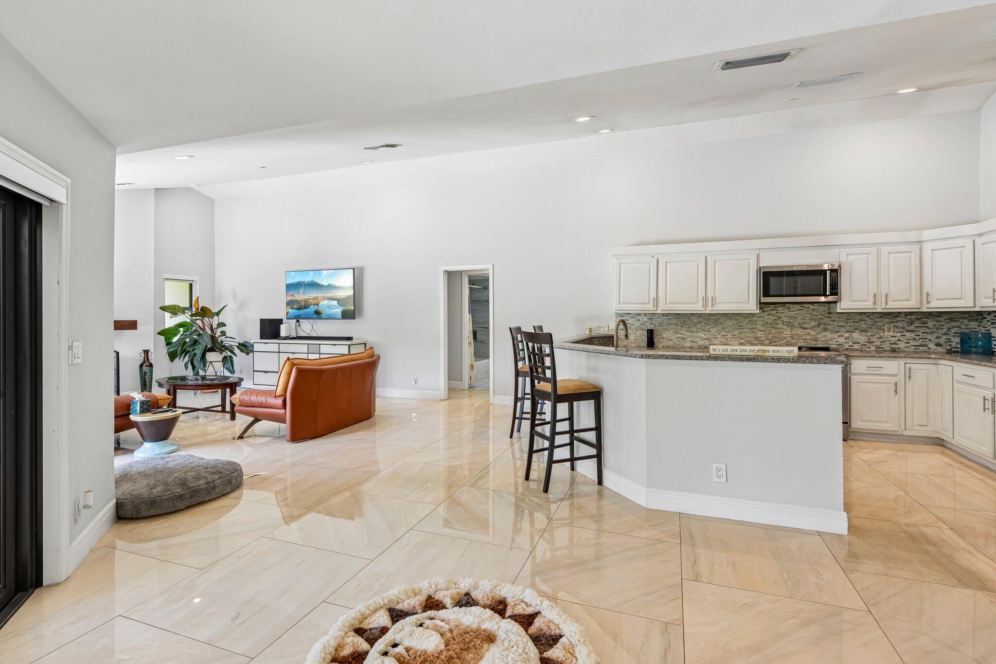 3090 EQUESTRIAN Drive