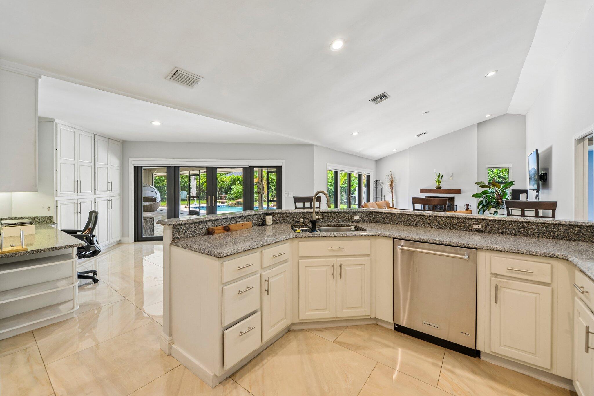 3090 EQUESTRIAN Drive