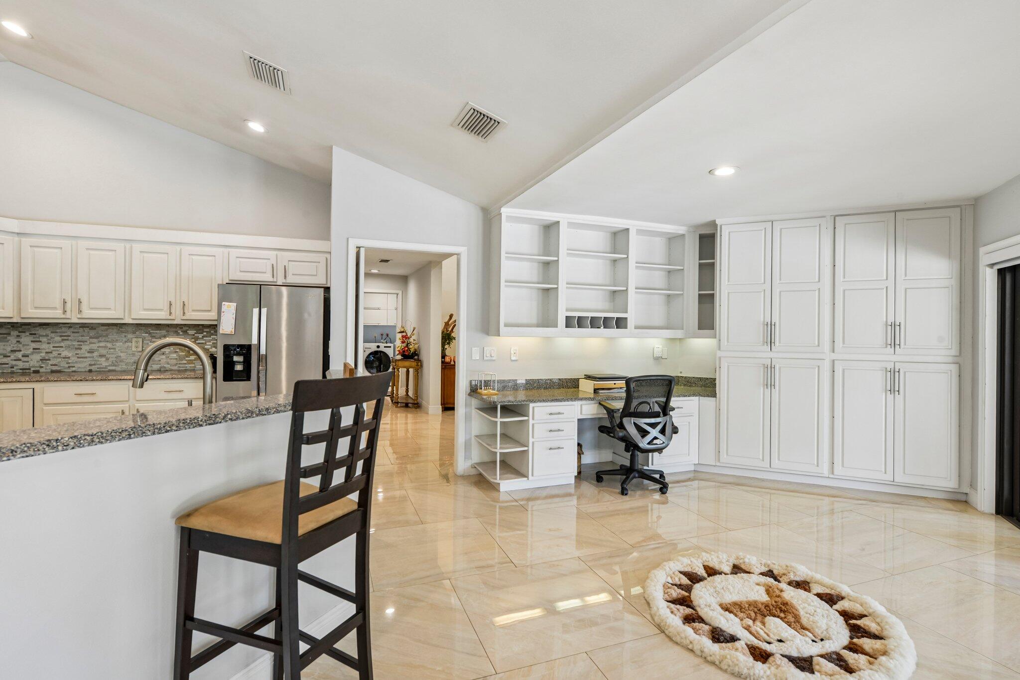 3090 EQUESTRIAN Drive