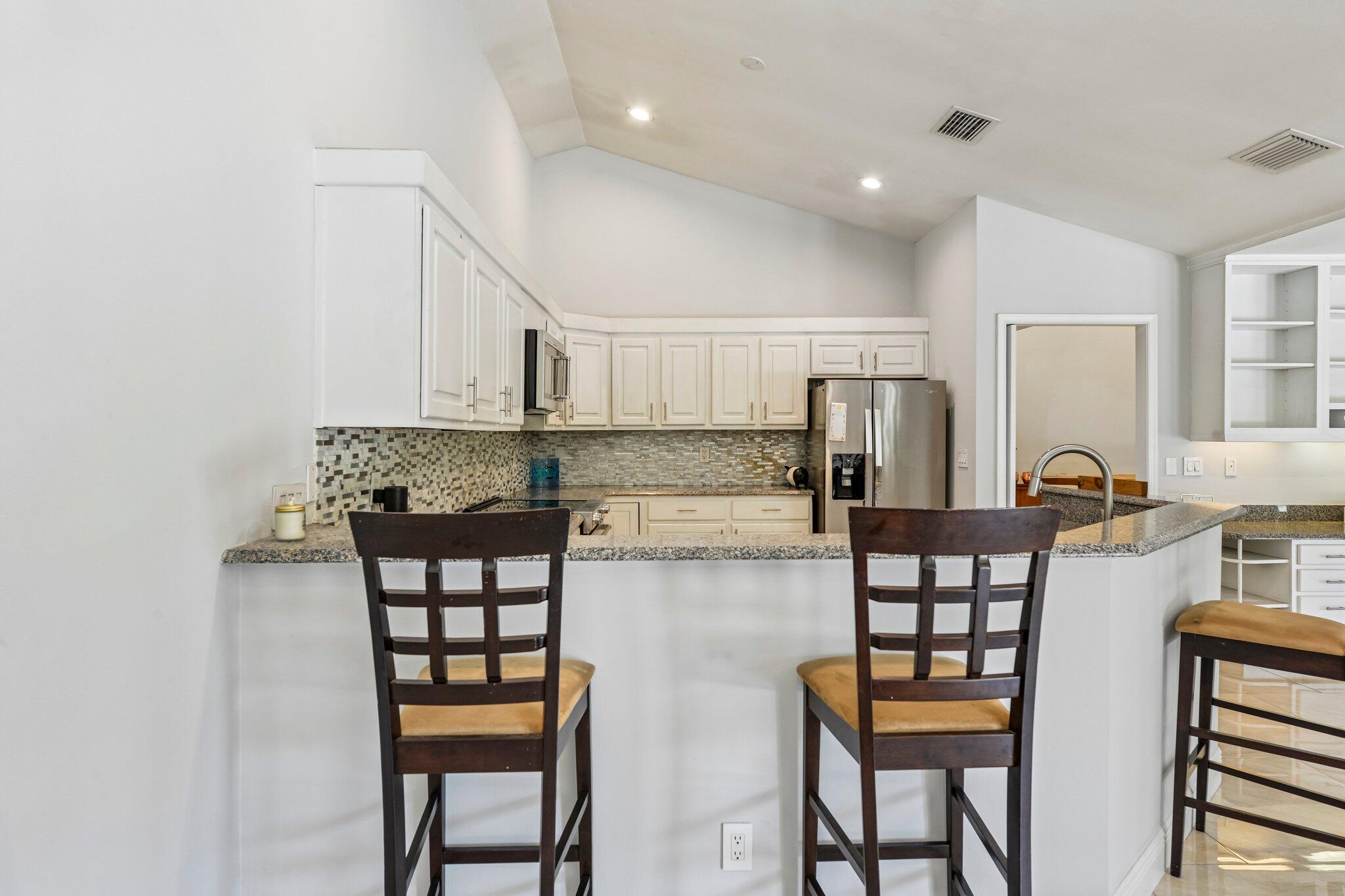 3090 EQUESTRIAN Drive