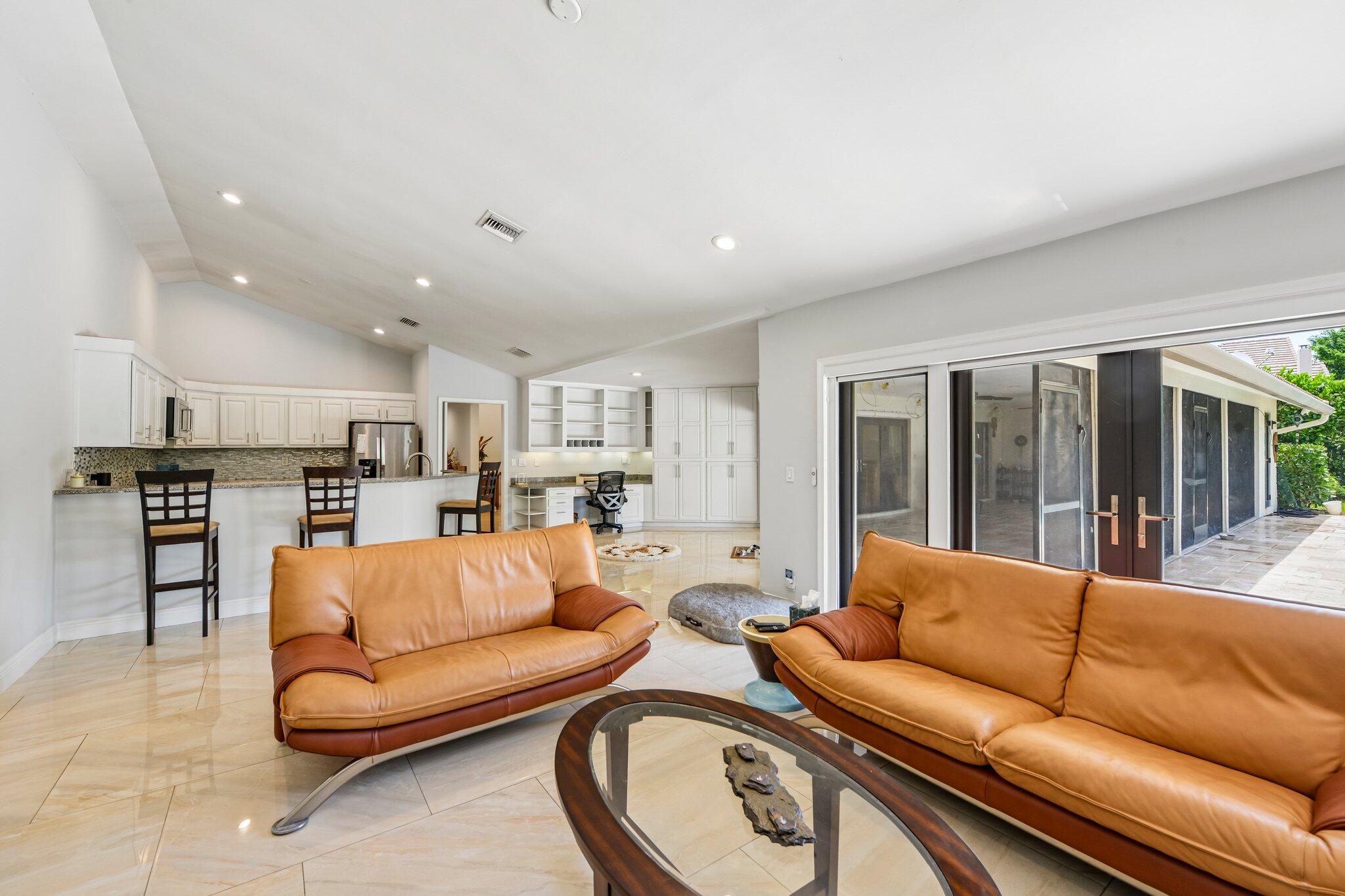 3090 EQUESTRIAN Drive