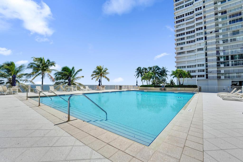 4300 N Ocean Boulevard 9H