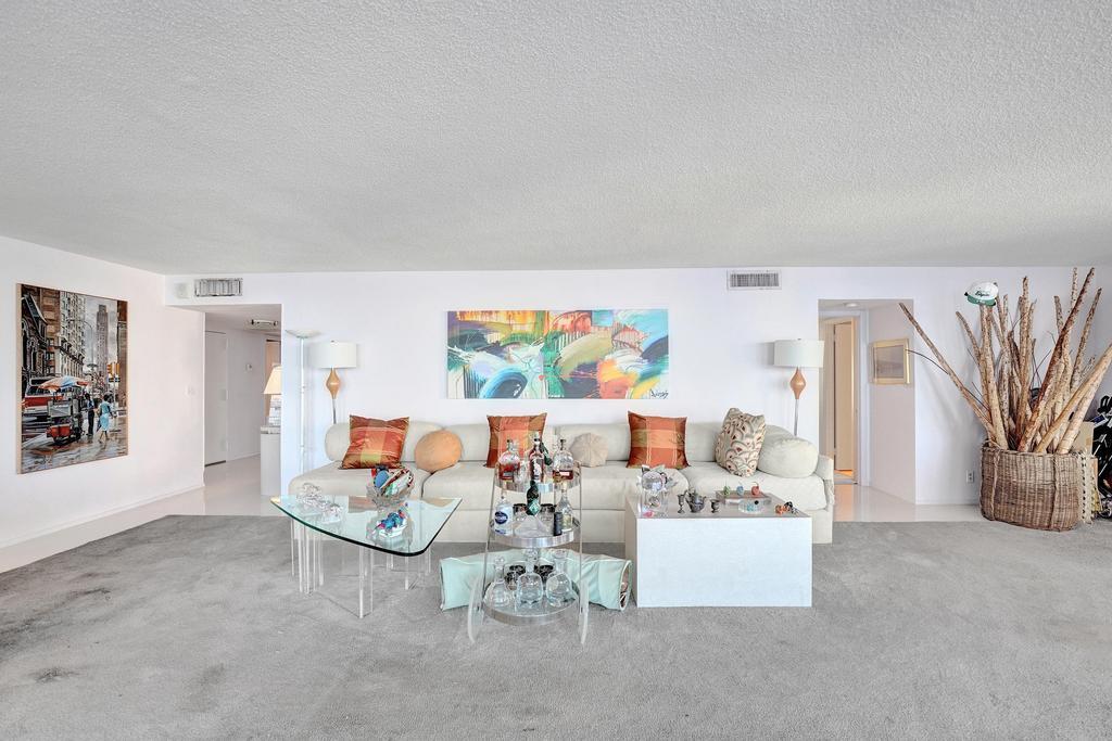 4300 N Ocean Boulevard 9H