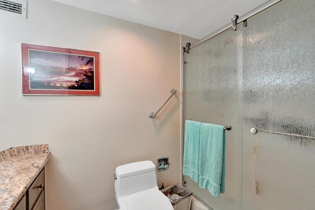 4300 N Ocean Boulevard 9H
