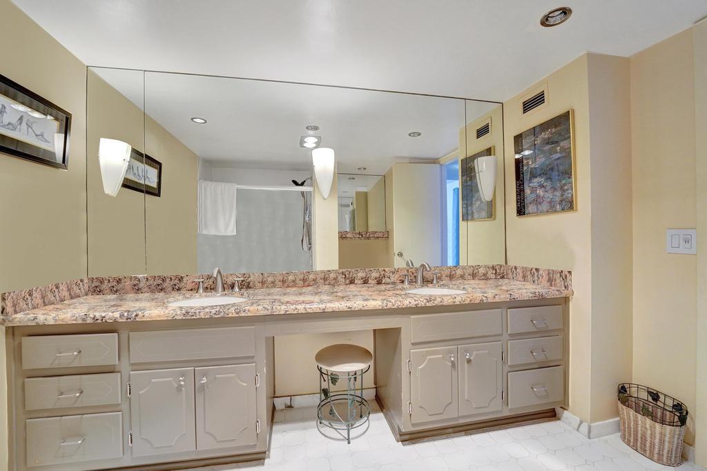 4300 N Ocean Boulevard 9H