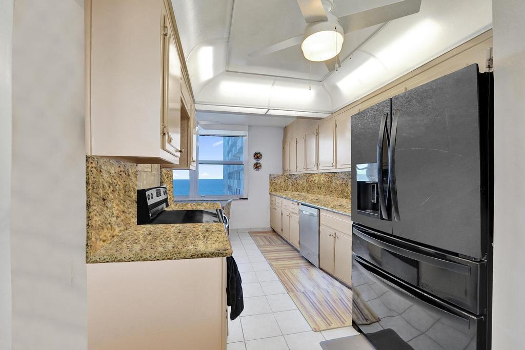 4300 N Ocean Boulevard 9H