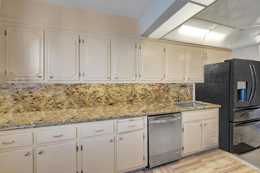 4300 N Ocean Boulevard 9H