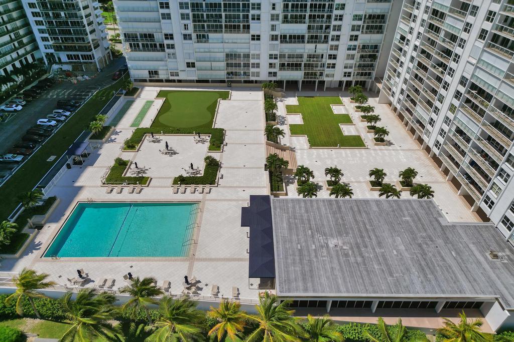 4300 N Ocean Boulevard 9H