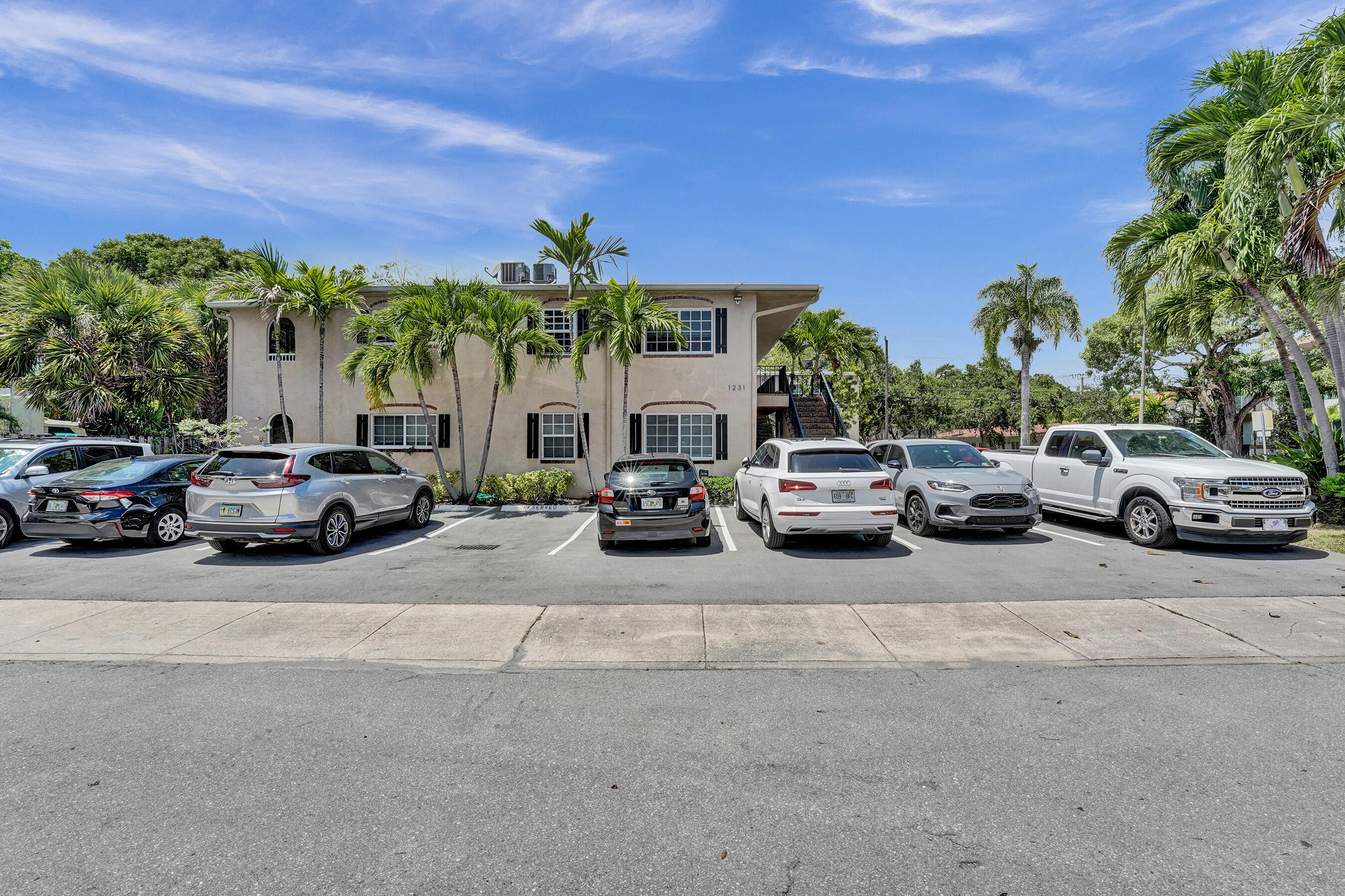 1231 SE 1ST Street 5