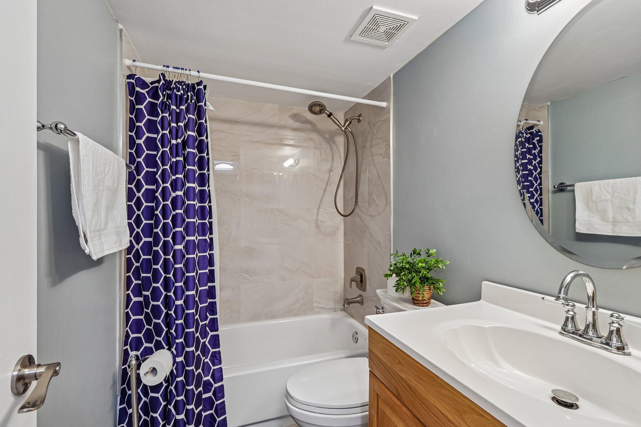 5718 CORAL LAKE Drive 206