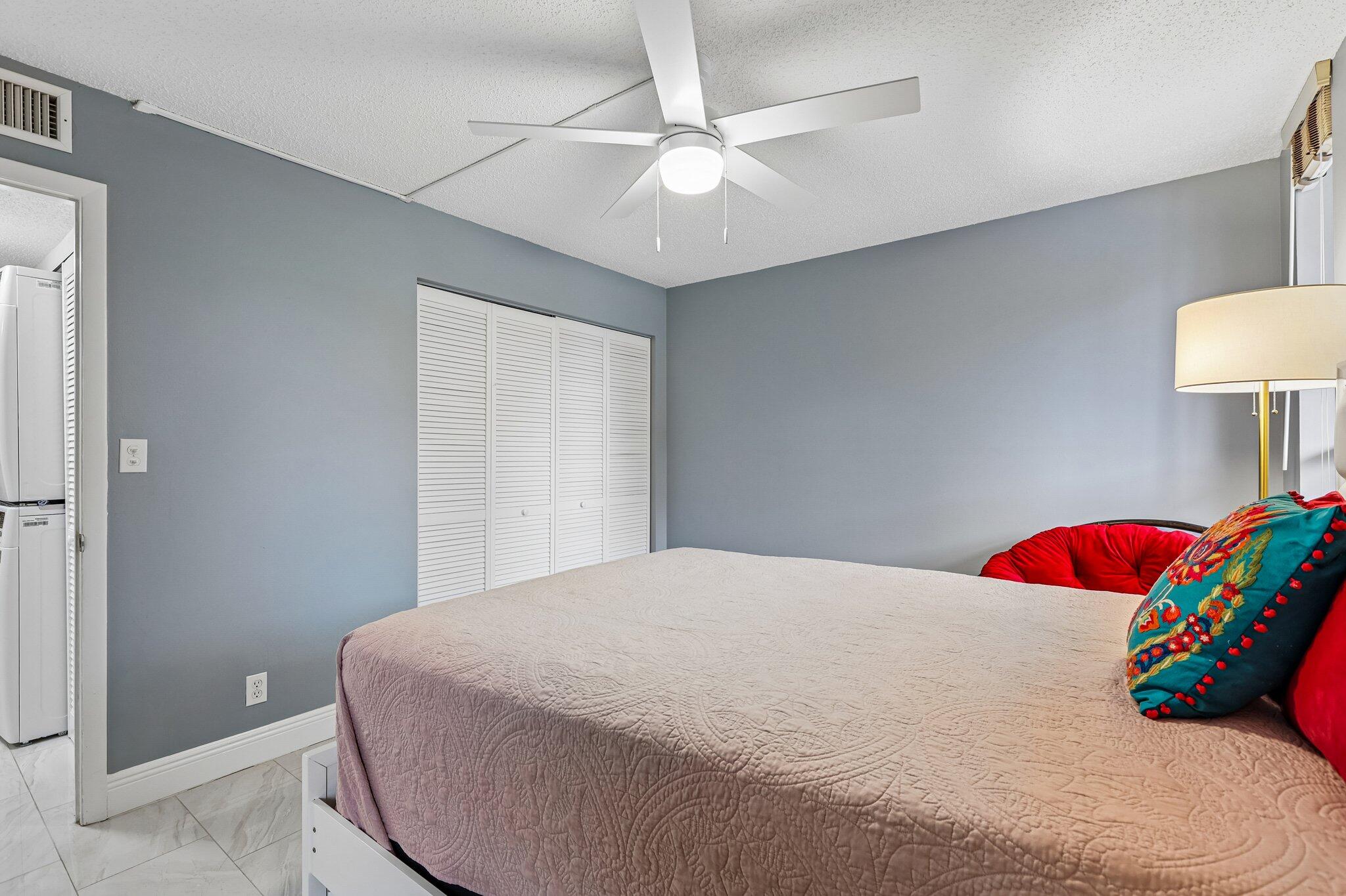 5718 CORAL LAKE Drive 206