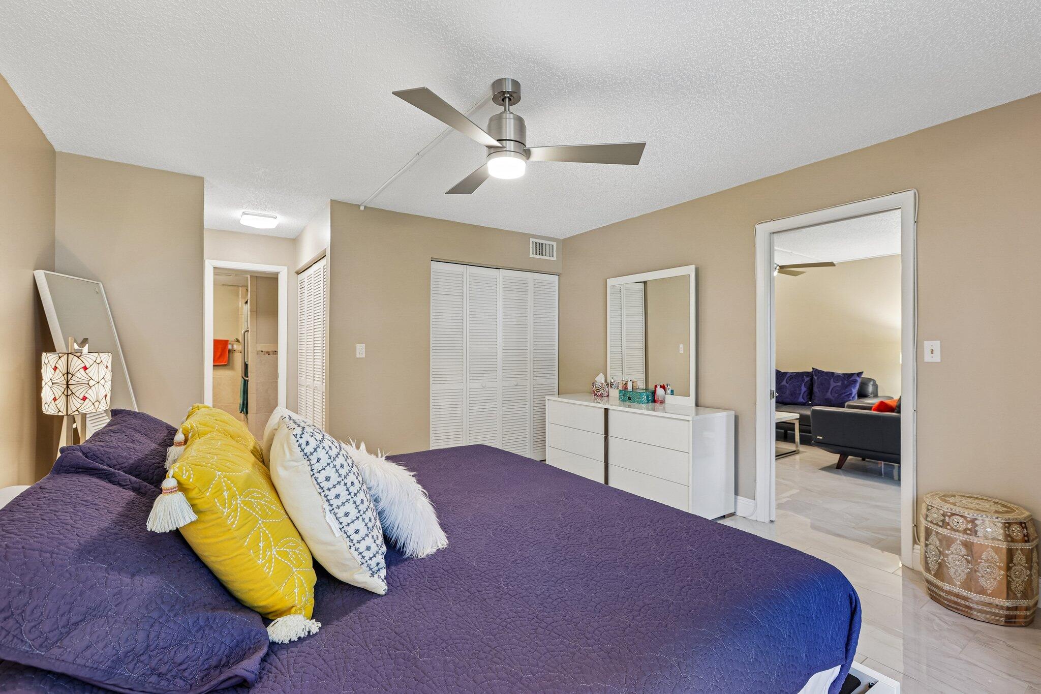 5718 CORAL LAKE Drive 206