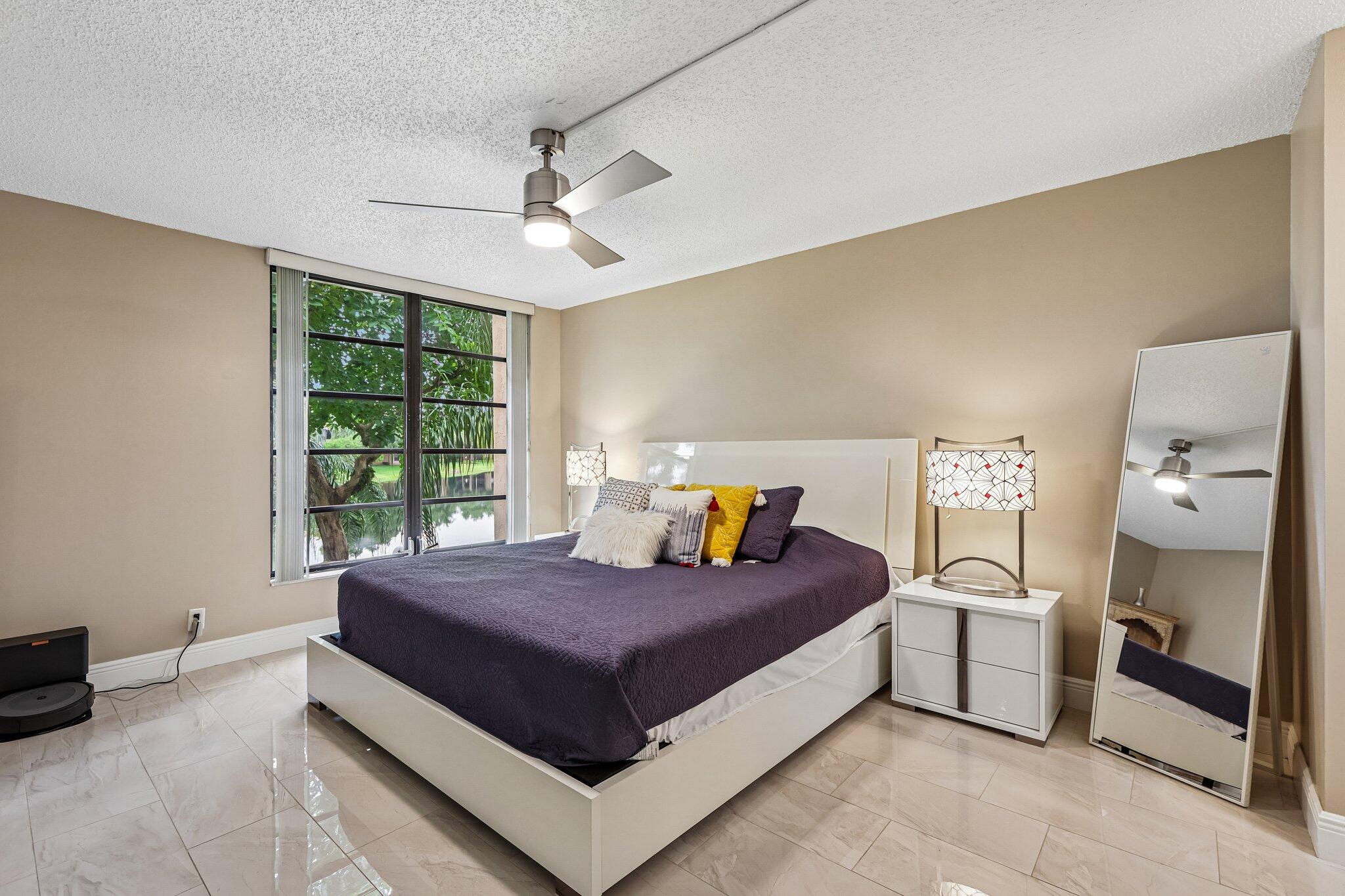 5718 CORAL LAKE Drive 206
