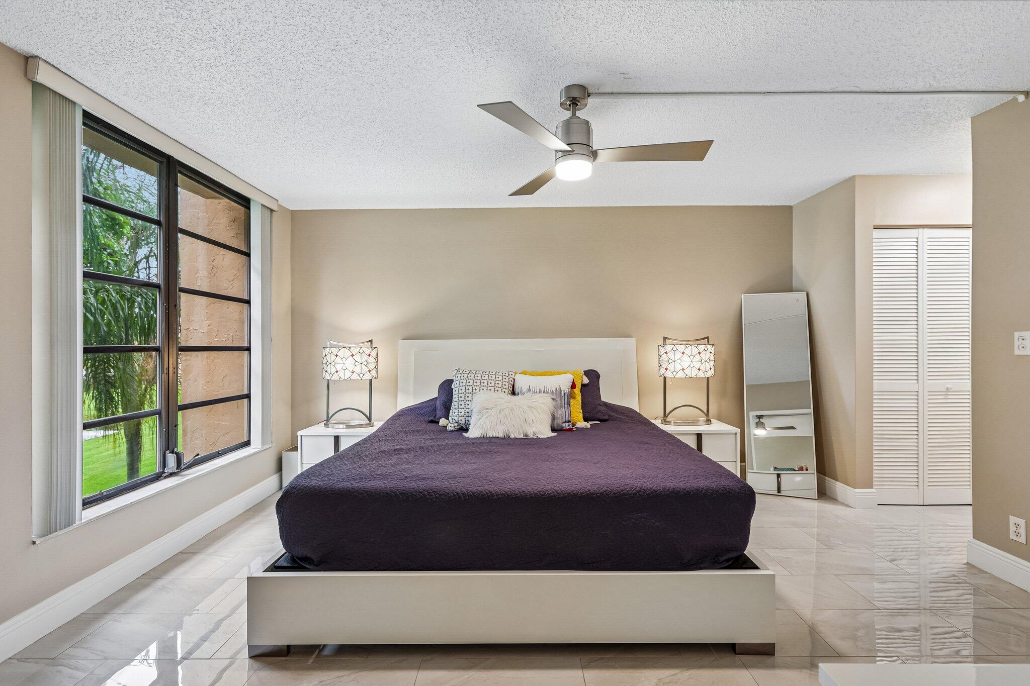 5718 CORAL LAKE Drive 206