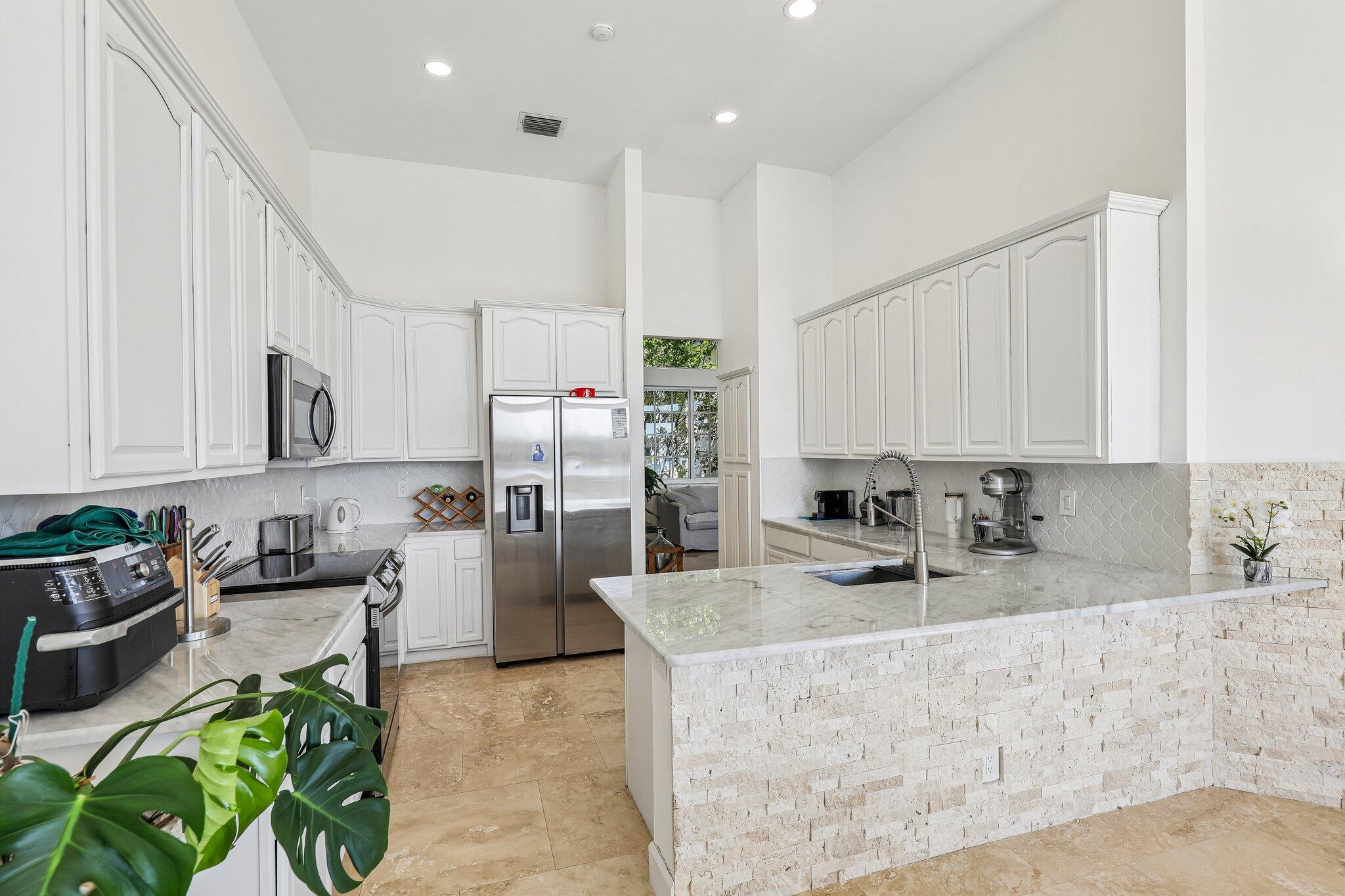 762 Heritage Drive
