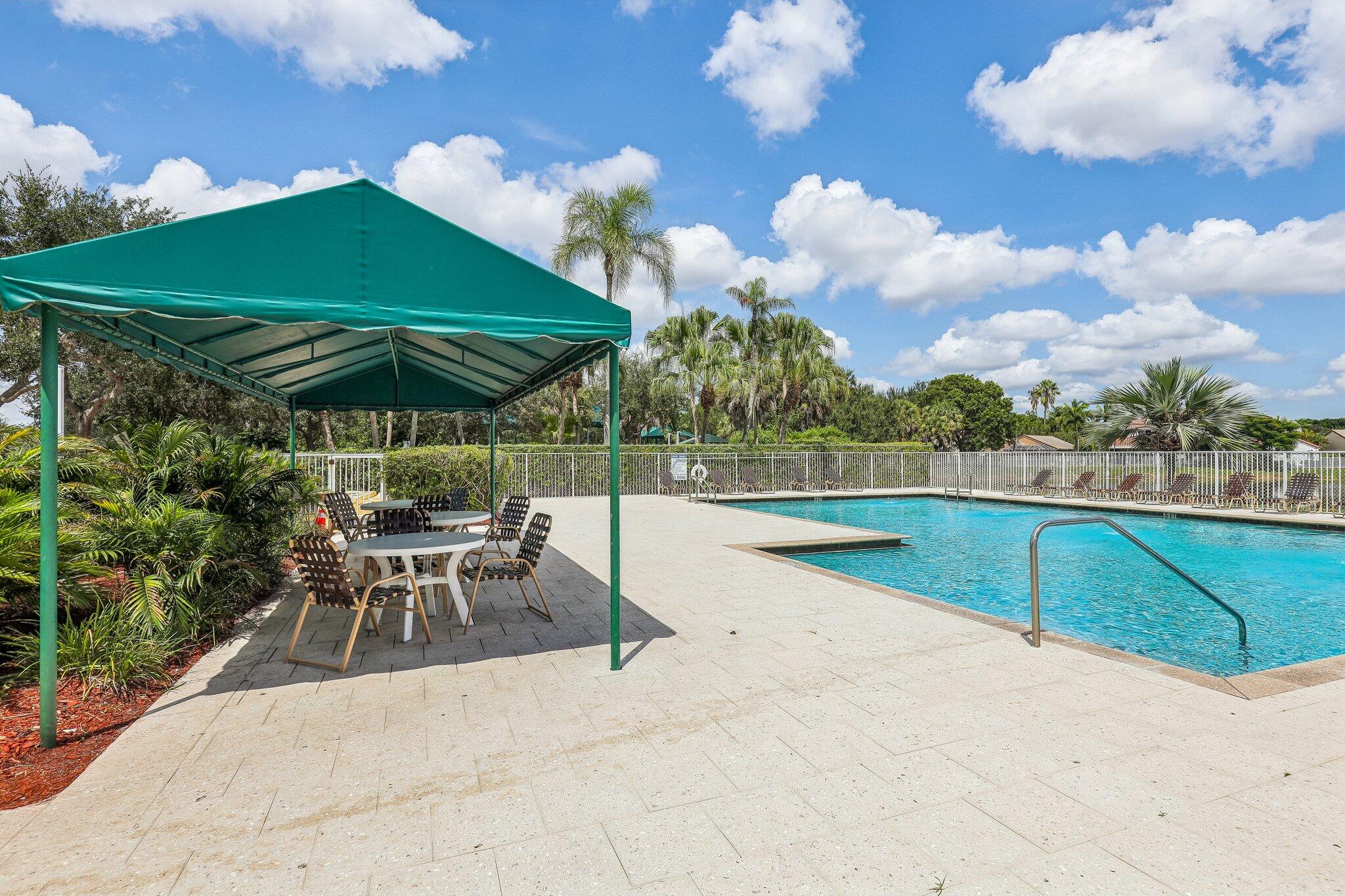 762 Heritage Drive